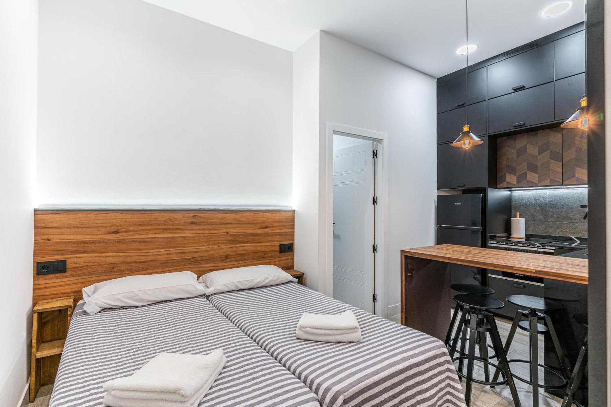 Cc Atocha Apartments Madrid Exterior photo